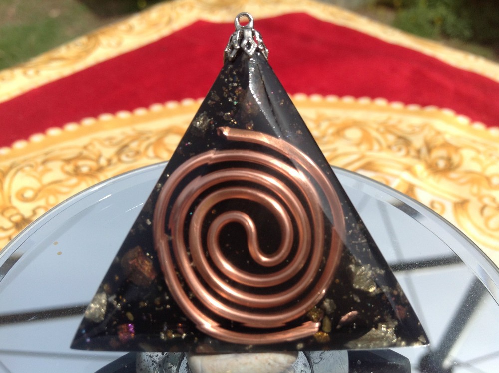 Shungite & Chalcopyrite Orgone Amulet.