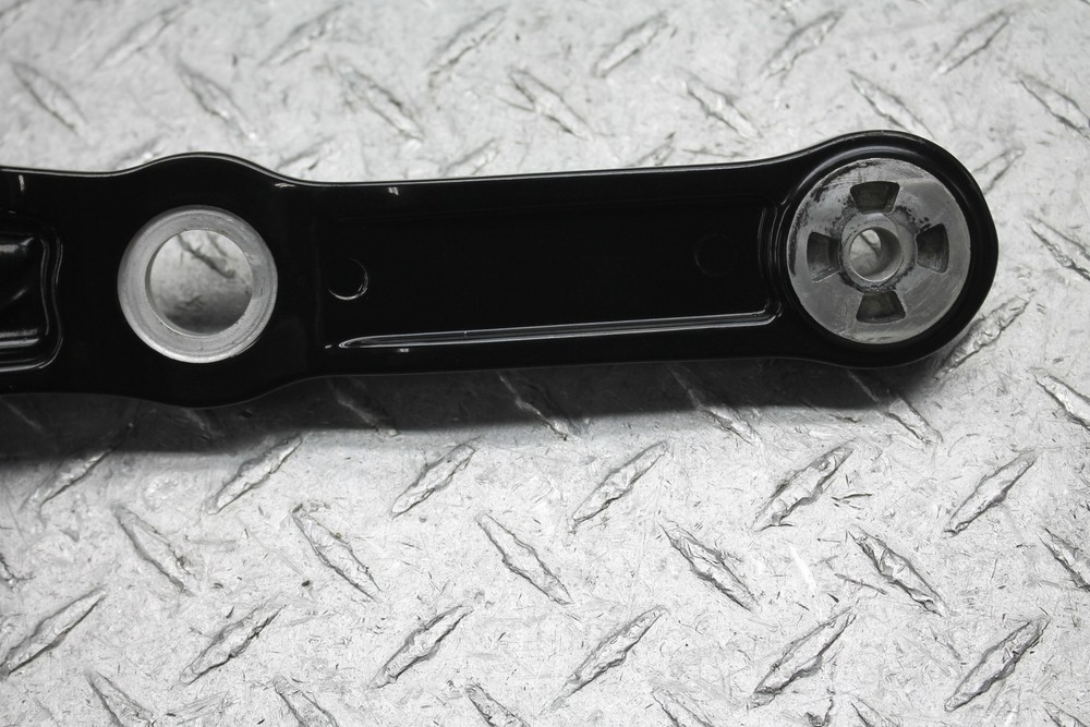 2021 INDIAN SCOUT BOBBER EXHAUST MUFFLERS/HEADER & BRACKET MOUNT