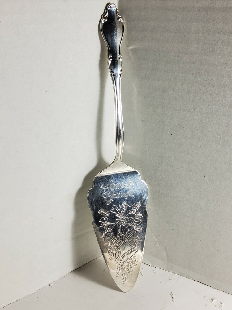 VINTAGE INTERNATIONAL SILVER CHRISTMAS GREETINGS SILVERPLATED PIE & CAKE SERVER