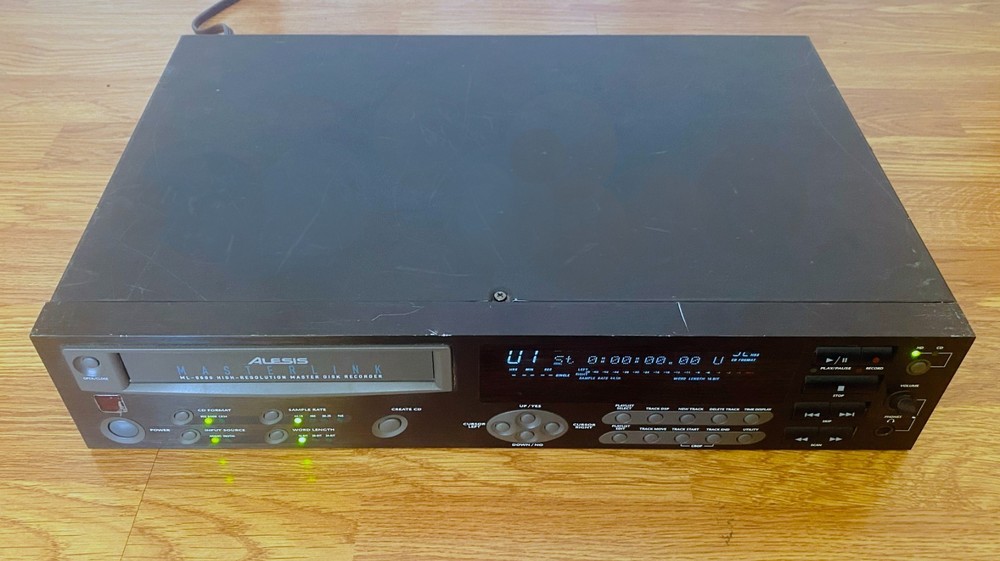 Alesis Masterlink ML-9600 Hard Disk Mastering Recorder with Remote Fully Works