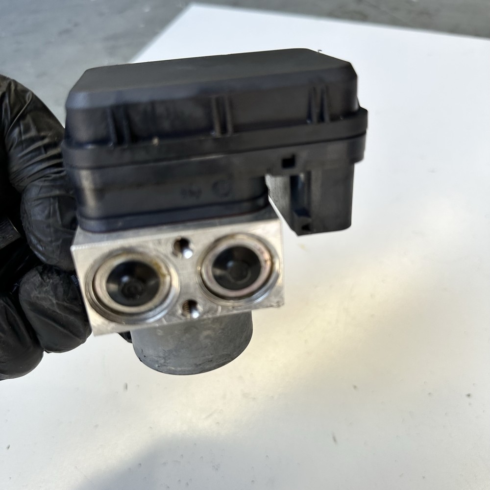 Yamaha MT03 660 2016 ABS pump modulator mount block unit