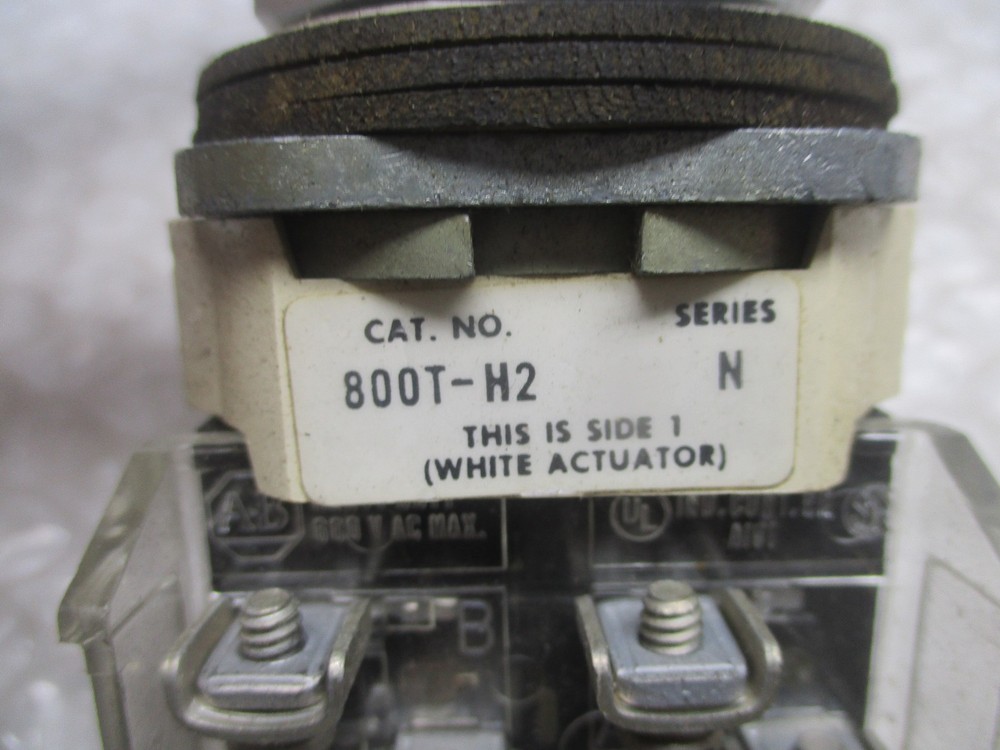 ALLEN BRADLEY 800T-H2 SER.N SELECTOR SWITCH NSNP