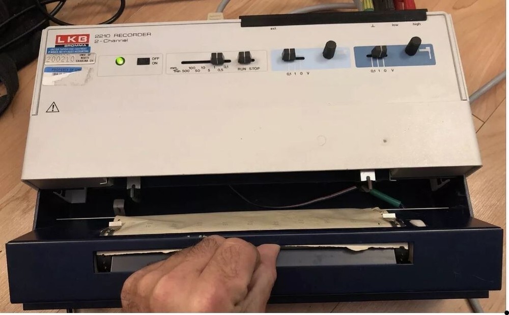 LKB Bromma 2210 2-Channel Chart Recorder Linear Tested!
