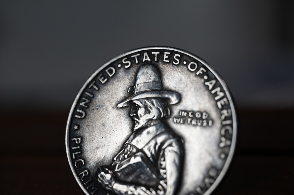 1920 Silver Pilgrim Commemorative Coin Tercentenary Celebration Half Dollar