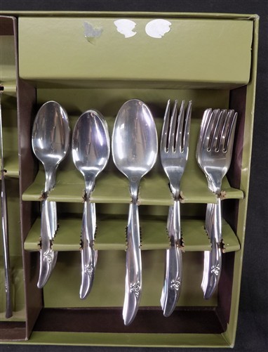 Rogers & Bro, Stainless Silverware, Set 61 Pieces, Caprice Flatware Tableware