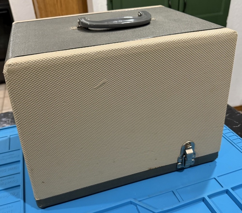 Constellation Mark 2 Vintage Projector With Magazines