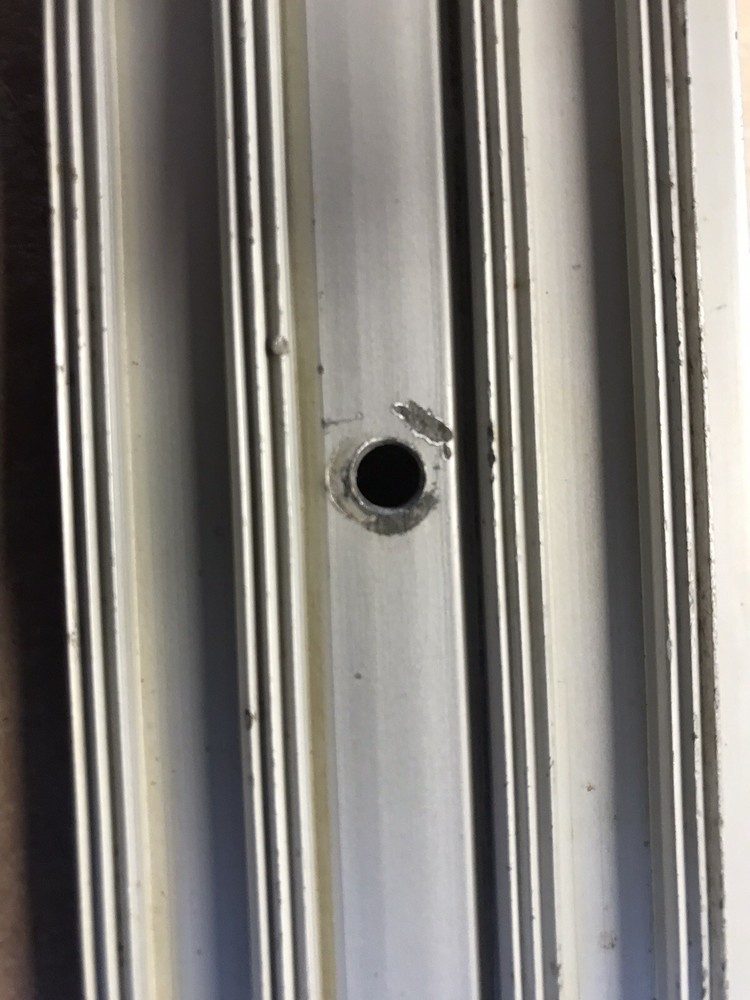 1983 INTERNATIONAL 9670 OUTER DOOR SILL