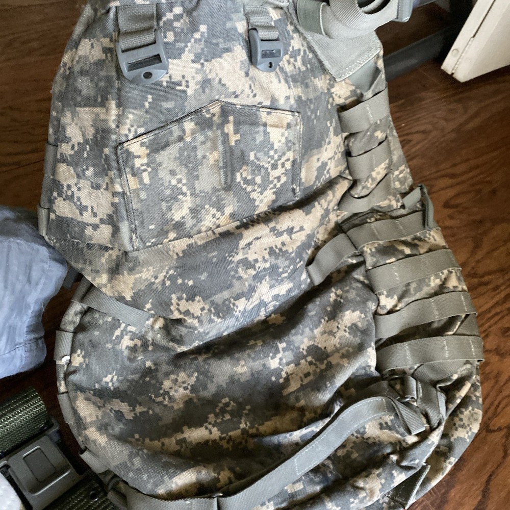 US Army Military Backpack with Gun Belt