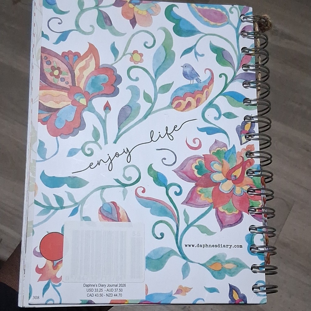Daphne's Diary 2026 Large Spiral-Bound Weekly/Monthly Planner Paperboard