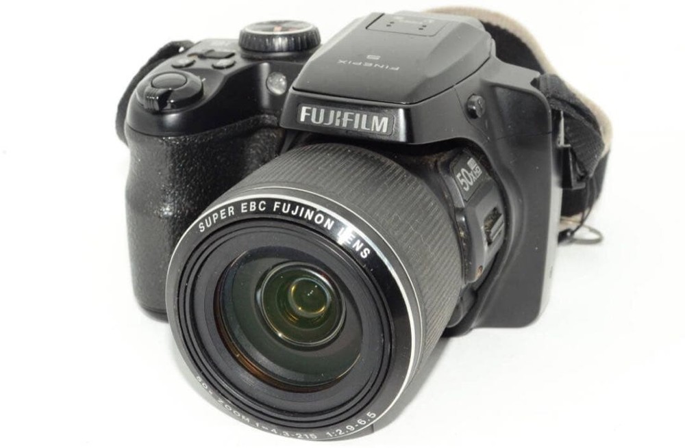 [Superior Appearance] Fujifilm FinePix S9200 Camera