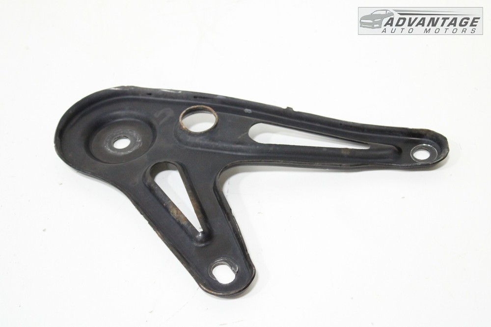 2018-2021 CHEVY TRAVERSE FRONT RIGHT SIDE SUBFRAME SUPPORT BRACE BRACKET OEM