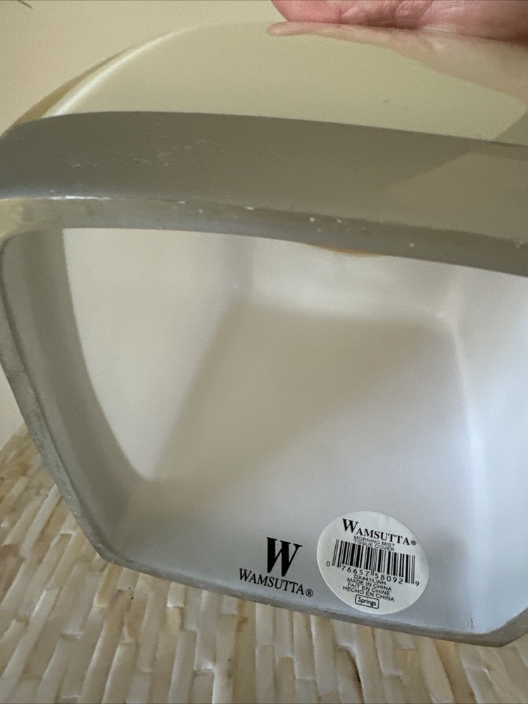Wamsutta Lucite Acrylic Tissue Box Holder