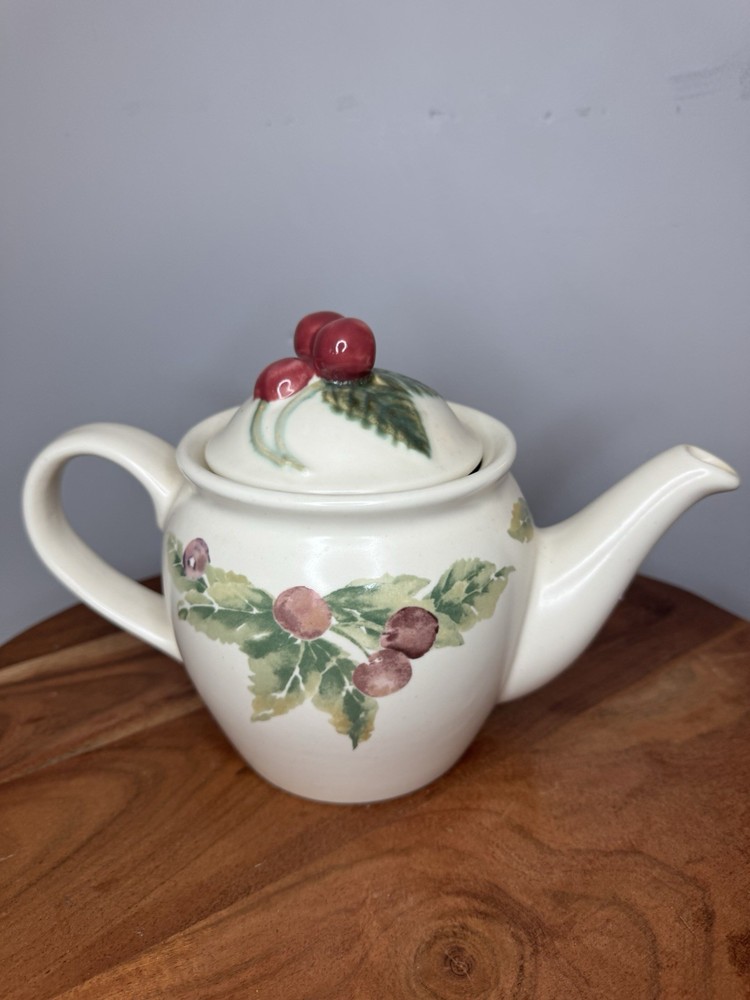 Pfaltzgraff Jamberry Teapot Stoneware 7” Tall