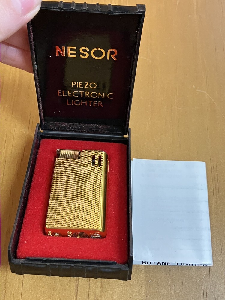 Vintage Nesor Piezo Electronic Lighter Gold tone Inbox