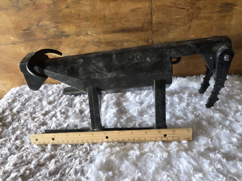 Kurk Randall Plastic Steer Head Roping Dummy Black
