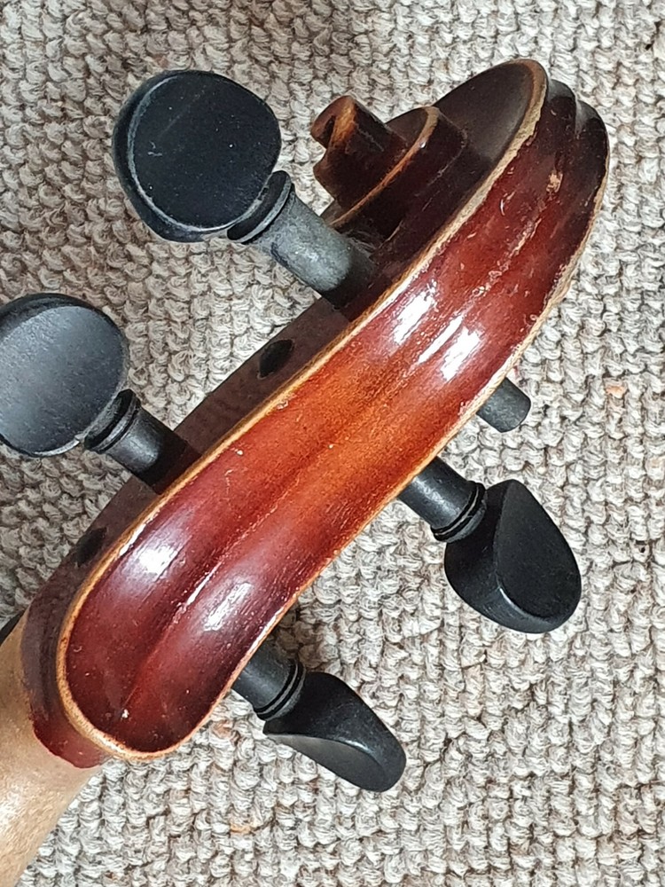 nice & old 3/4 Violin violon "Stainer" branding" nicely flamed!