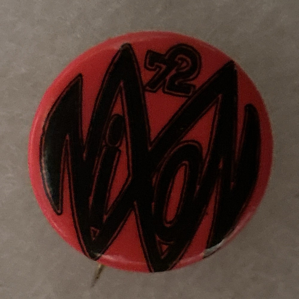 72 NIXON red  1” pinback button Kkpin