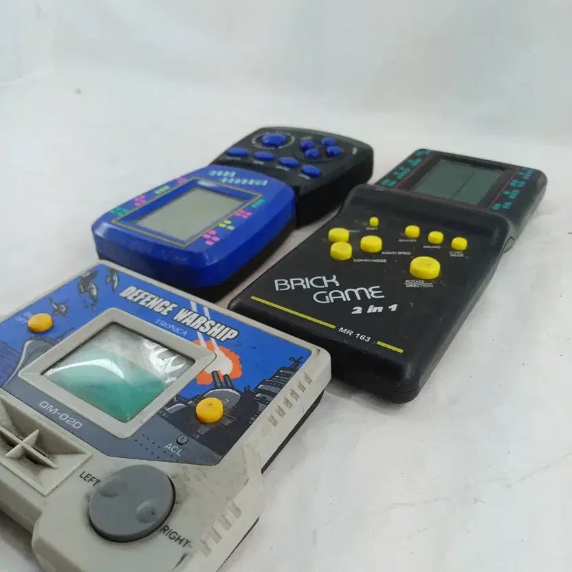 Mini Retro Game Console Collection - Used