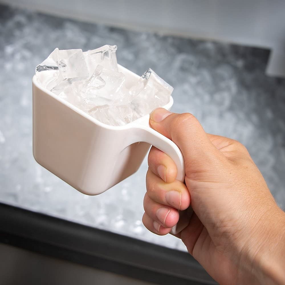 Carlisle 49110-102 9.5 Oz. White Portion Cup, Polycarbonate, NSF