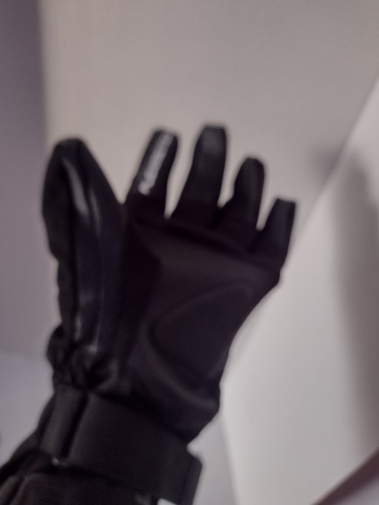 Demon / Flexmeter Gloves Size M with Wrist Guards Integrated Inside - Proven