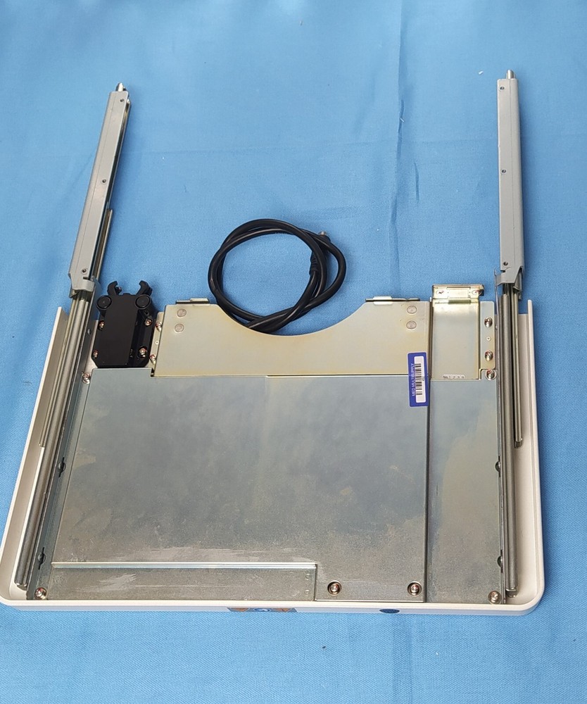 GE LOGIQ P5 - KEYBOARD