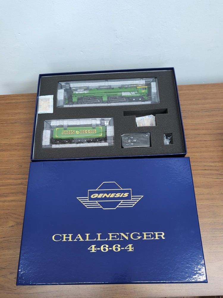 1/87 John Deere HO Scale Train Engine Athearn Genesis Challenger 4-6-6-4