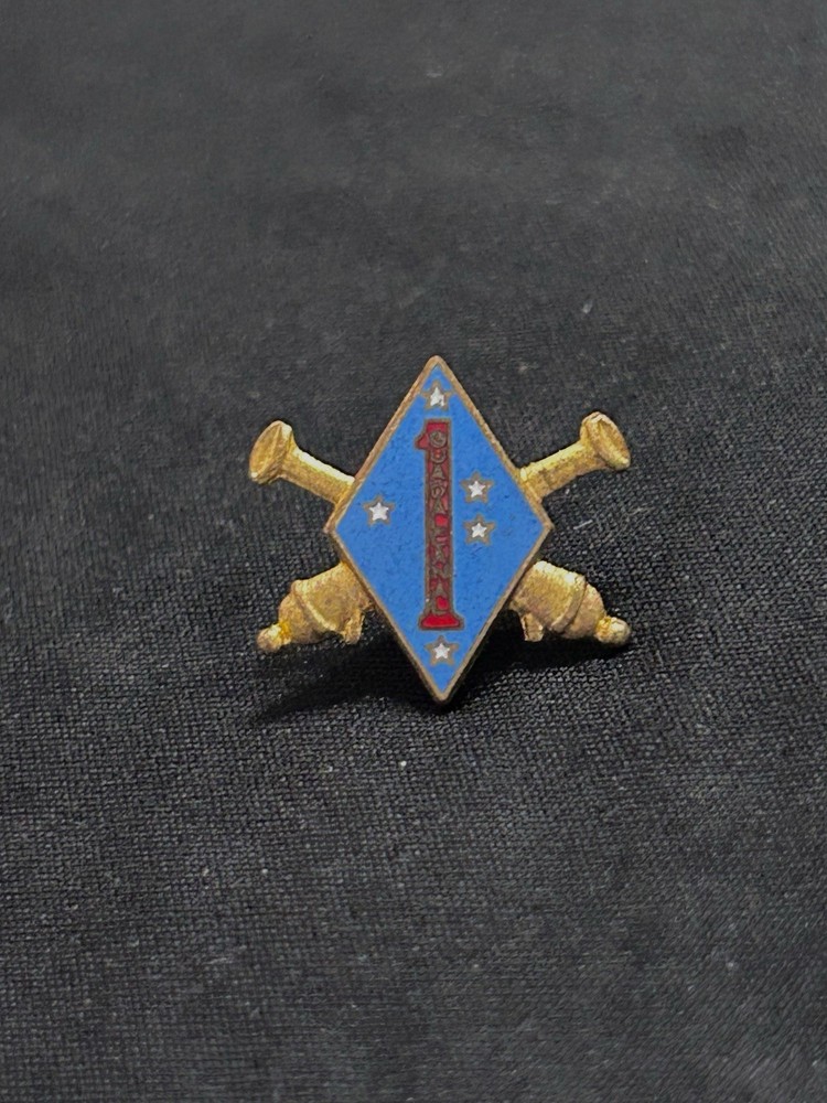 Small Size USMC GUADALCANAL PIN WW2 MARINES