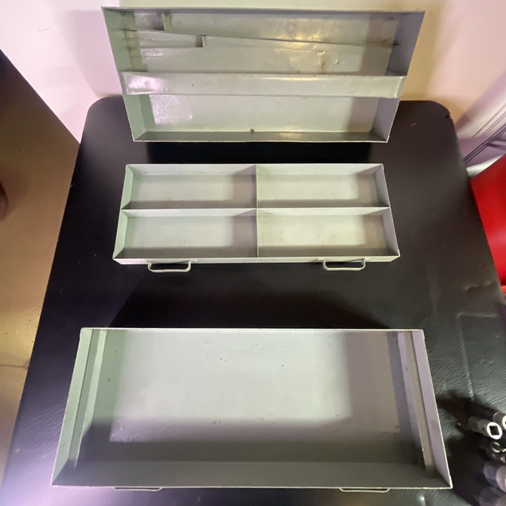 Vintage Snap On Tool Box With Misc. 20 Pc. Socket Tool Set