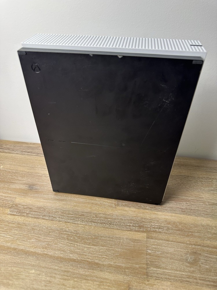 Xbox One S 1TB Console White Bundle 2 Controllers + 4 Games Tested Working