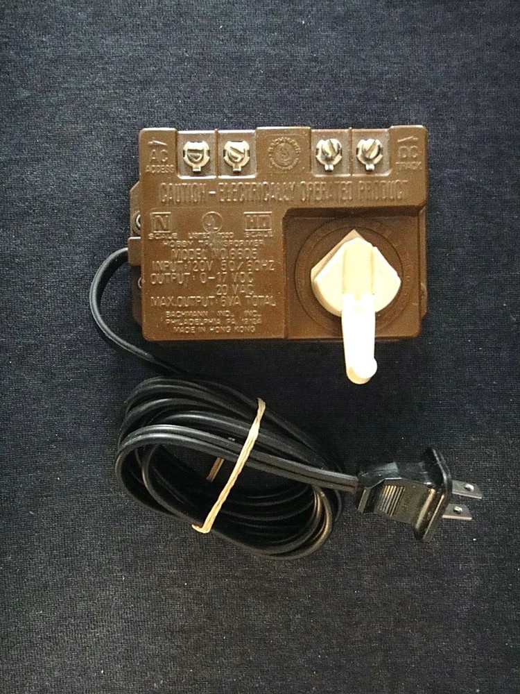 Vintage Bachmann Transformer Model 6605 input: 120V, Output: 6VA
