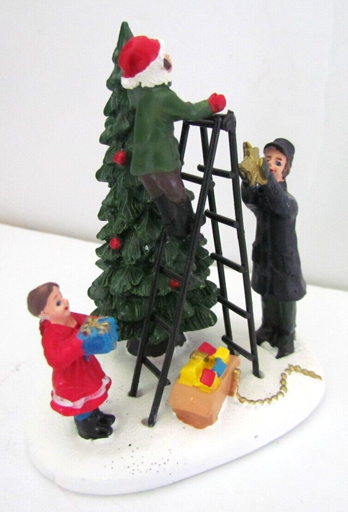 LEMAX Victorian Decorating The Christmas Tree w/Plastic Holder