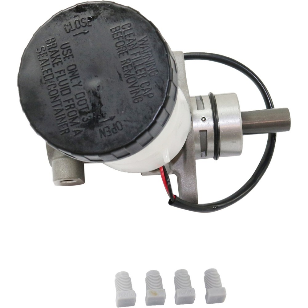 For 1999-2004 Chevrolet Tracker Brake Master Cylinder
