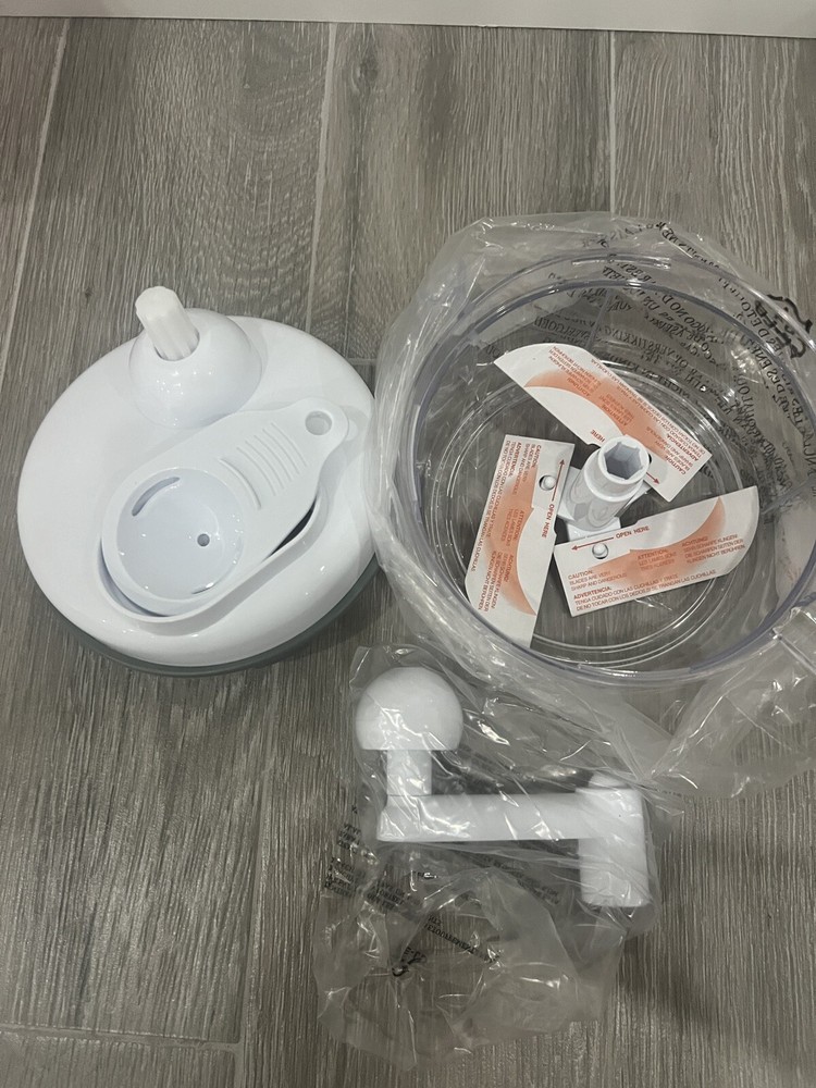 Kitchen Plus Salsa Maker, Food Processor, Chopper, Blender, Slicer, Juicer 9pcs