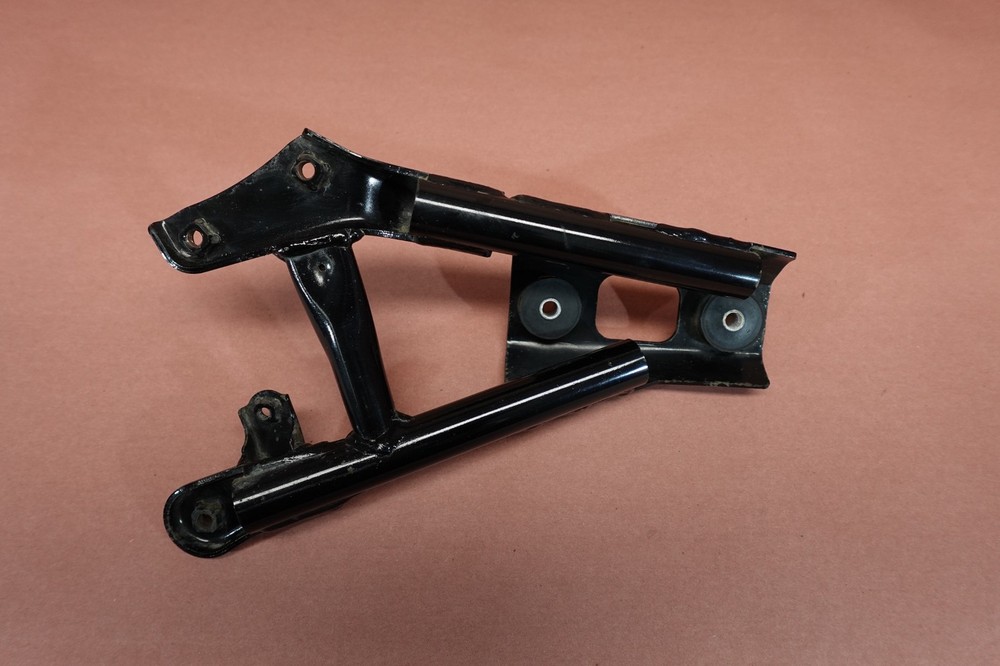 2005-2009 SUZUKI BOULEVARD C50 VL800 Exhaust Support Mount Bracket