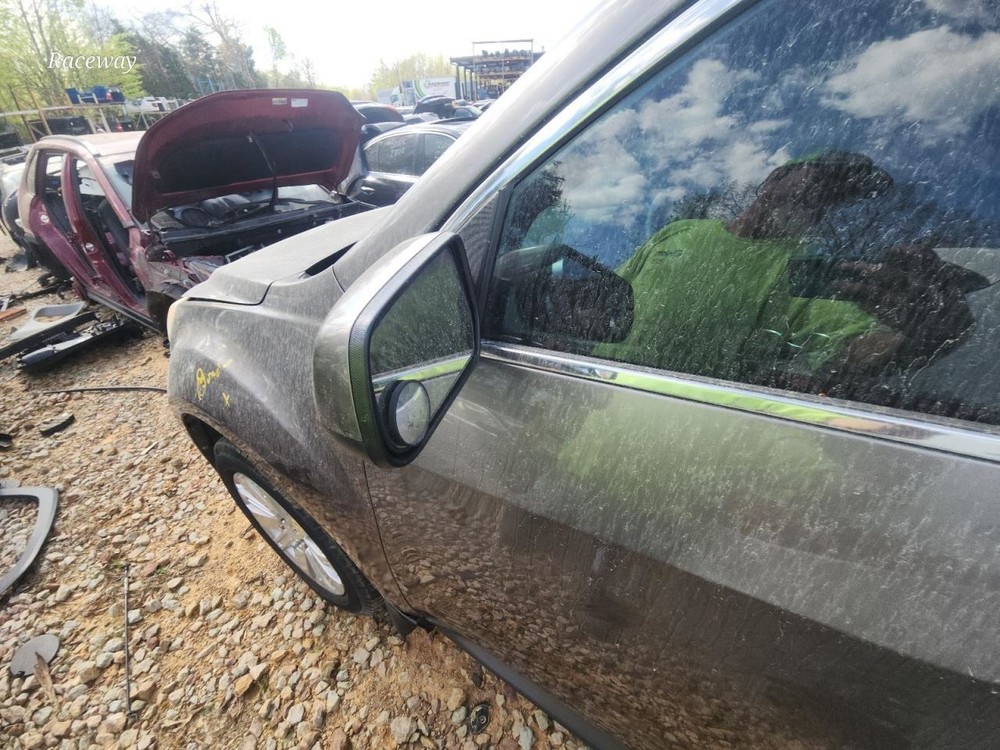 Fuse Box Engine Fits 10 EQUINOX 2758616