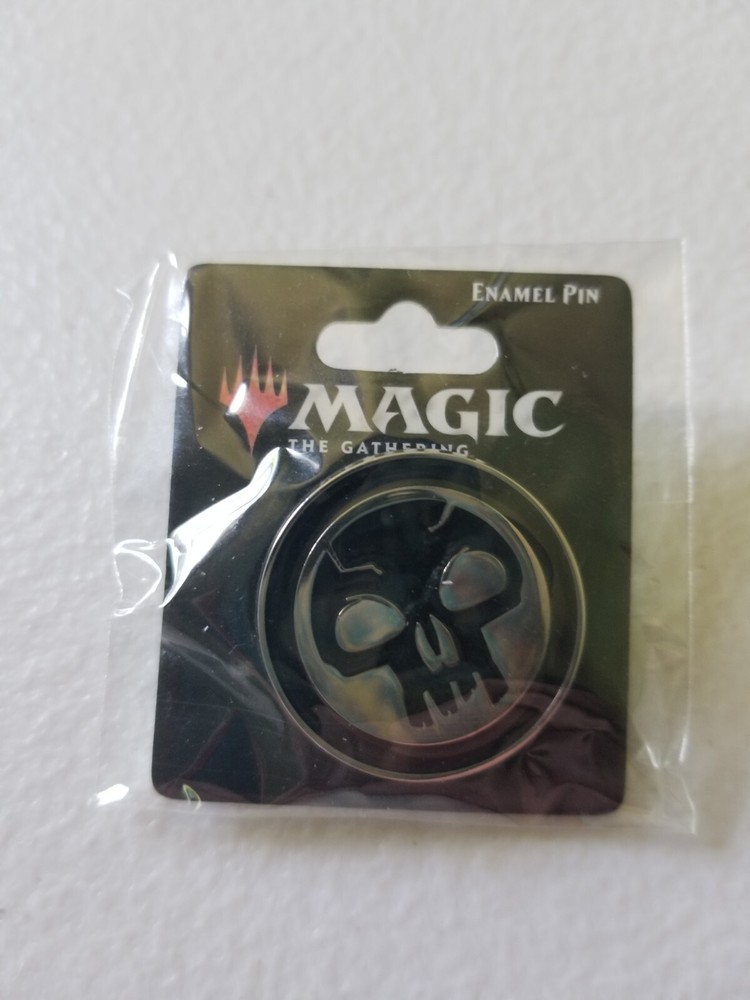 MAGIC THE GATHERING BLACK MANA ENAMEL PIN NIP