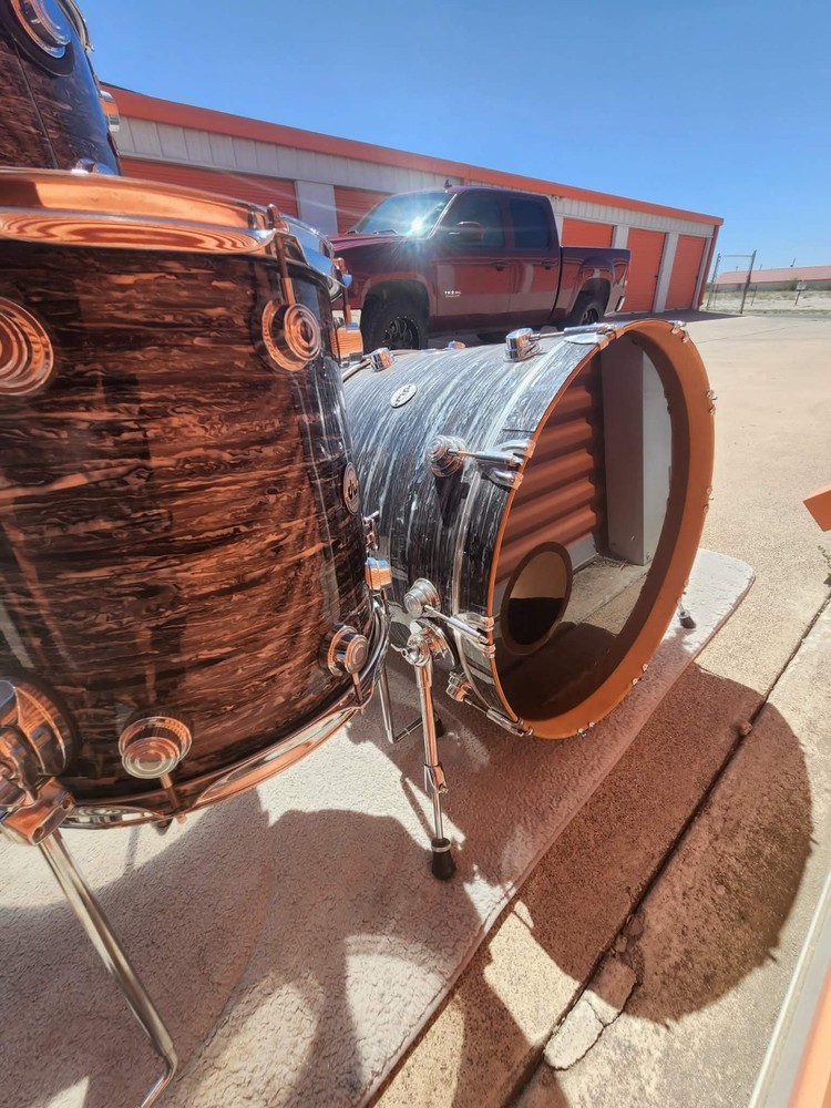 dw collectors maple drum set