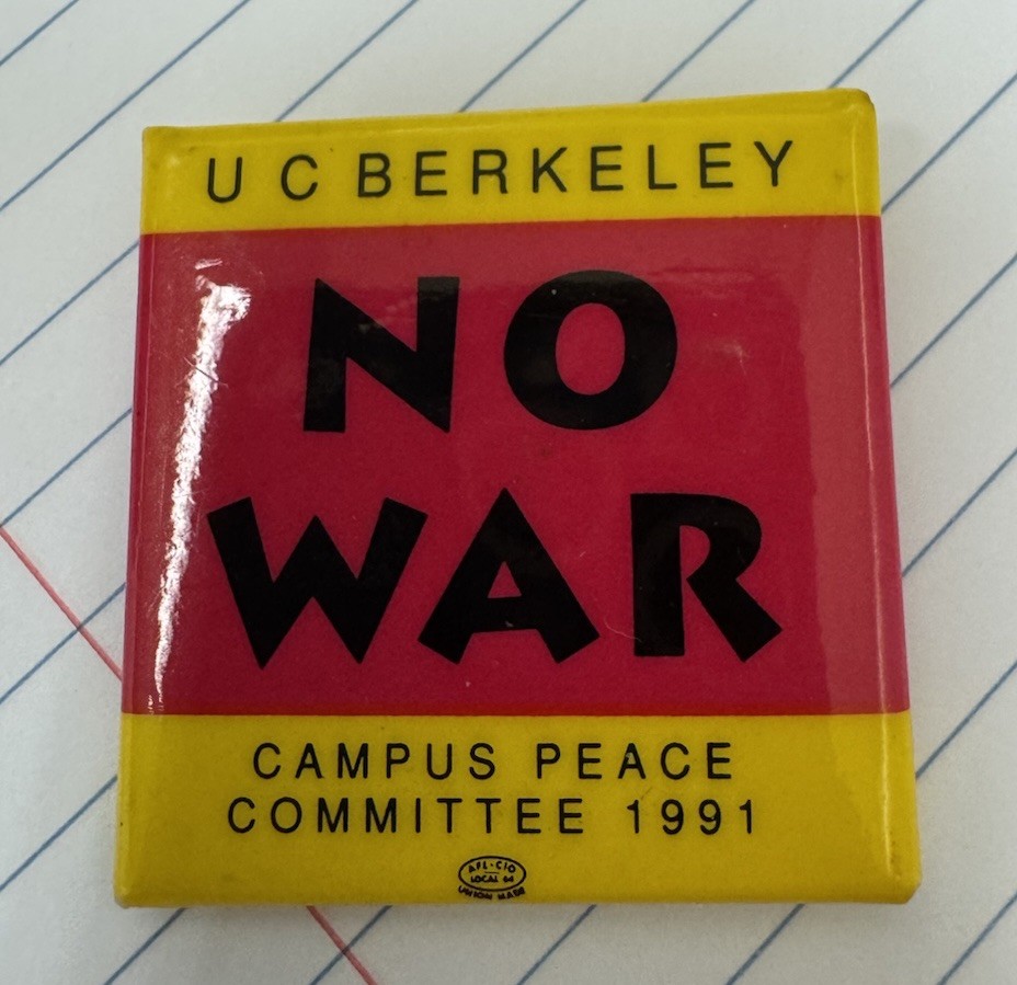 Vintage Peace Movement Button