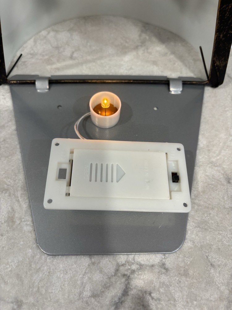 Metal Leaf Wall Sconce Battery Operated