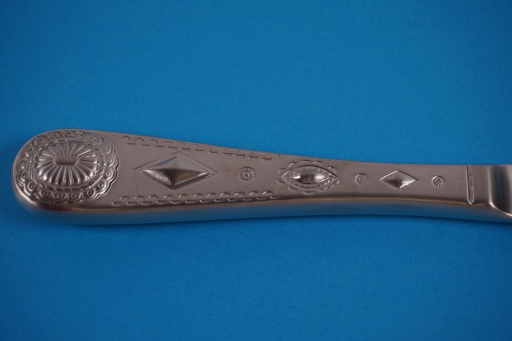 Wallace Stainless Taos Pattern Modern Dinner Knife 8 7/8"