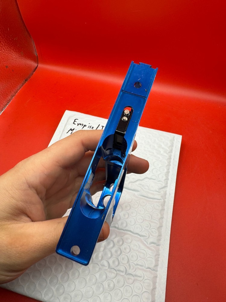 Empire / Invert Mini Frame