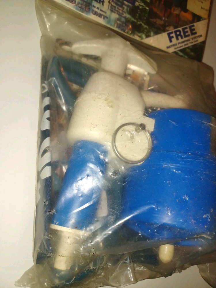 NEW Old Stock First Need Portable Water Purifier Microfilter Filter Deluxe Unit