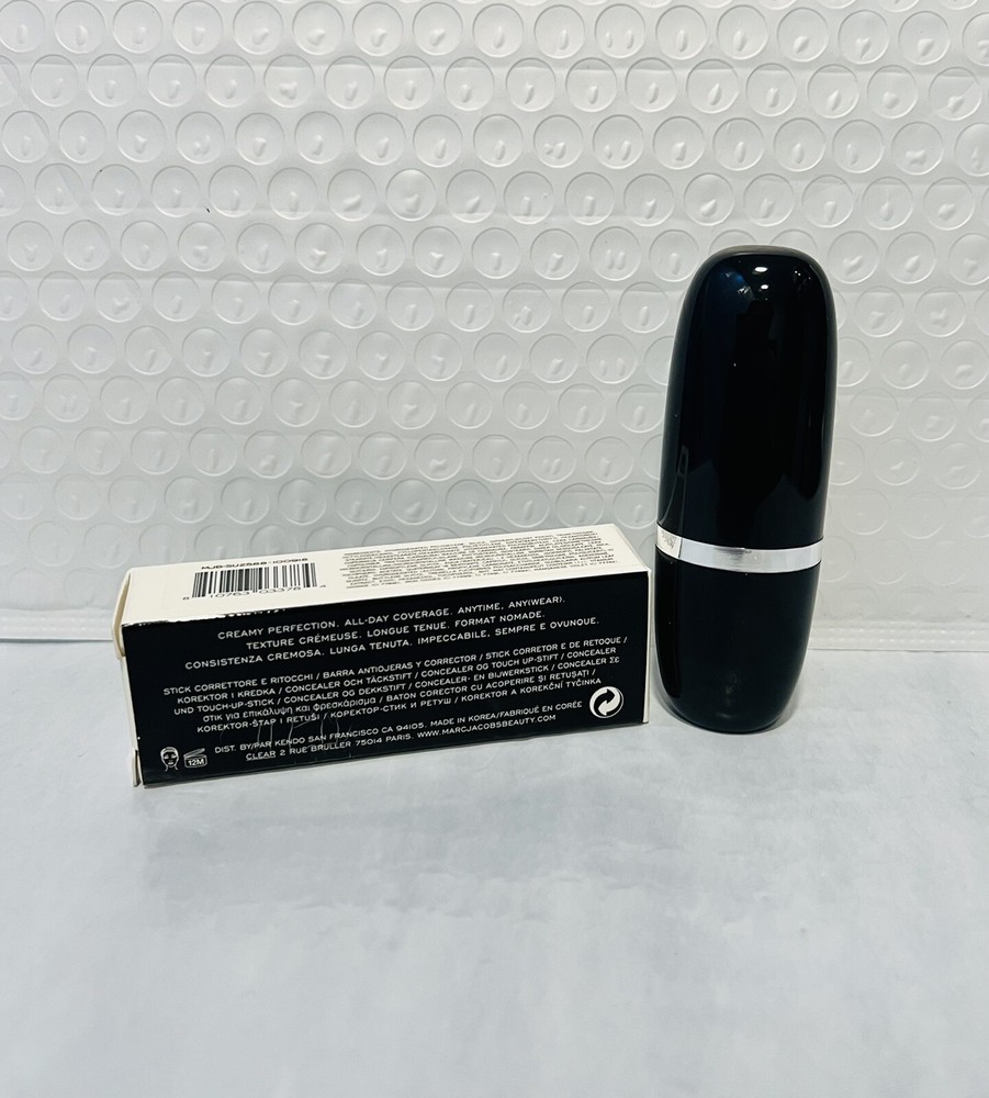 MARC JACOBS Accomplice Concealer & Touch-Up Stick 23 Light NIB