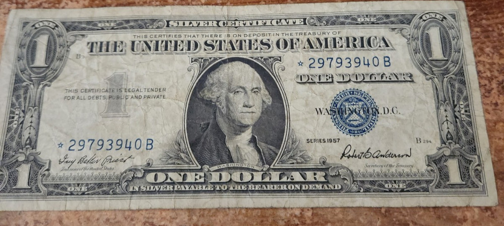 Series 1957 circulated one dollar bill silver certificate star note