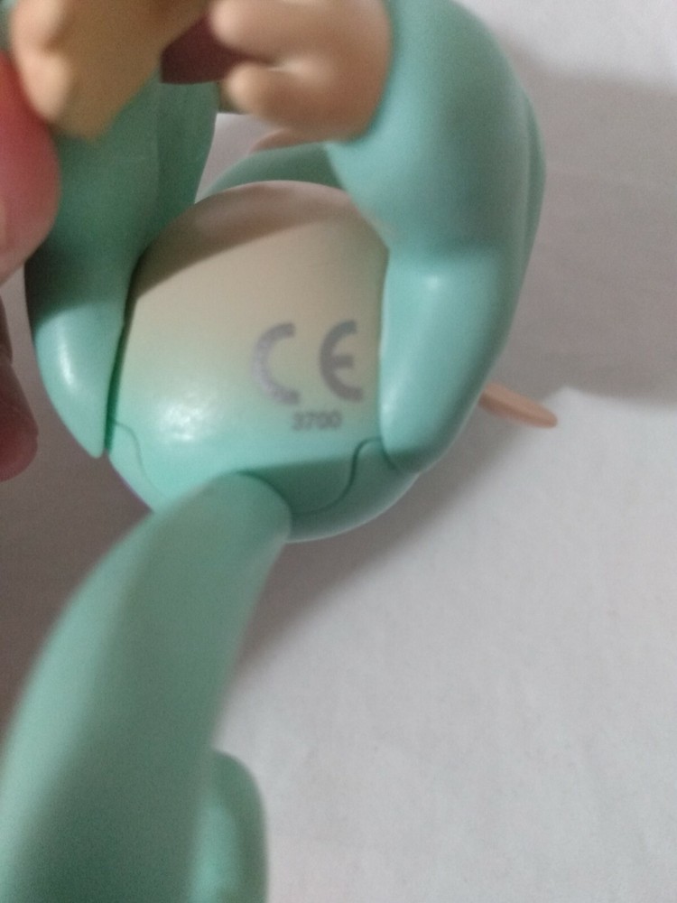WowWee Kiki Fingerlings Glitter Monkey Interactive Baby Pet Turquoise
