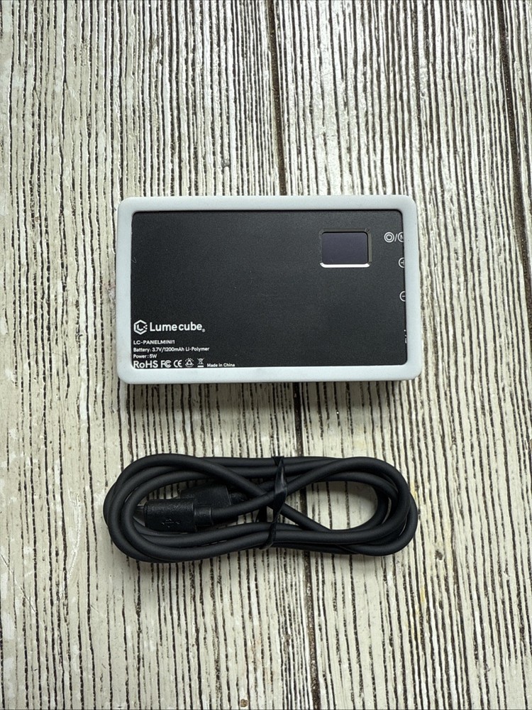 Lume Cube Panel Mini Full Spectrum Bi-Color LED Light