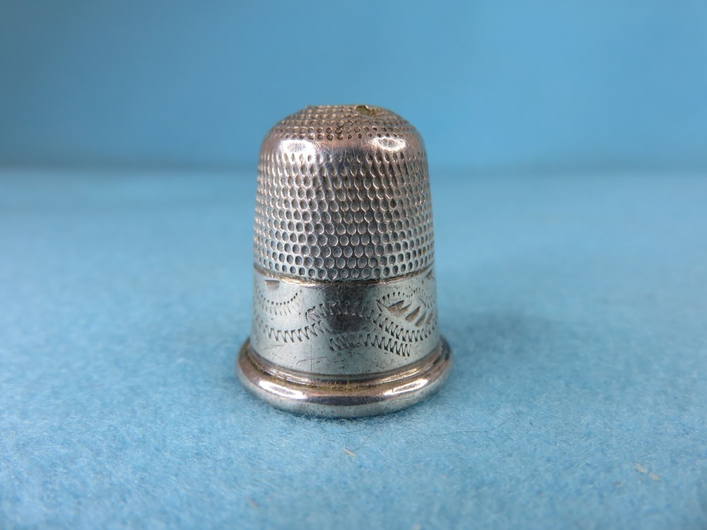 1916 Hallmarked Silver Thimble
