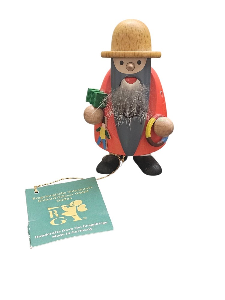 vintage erzgebirgege Small German Nutcracker SH2