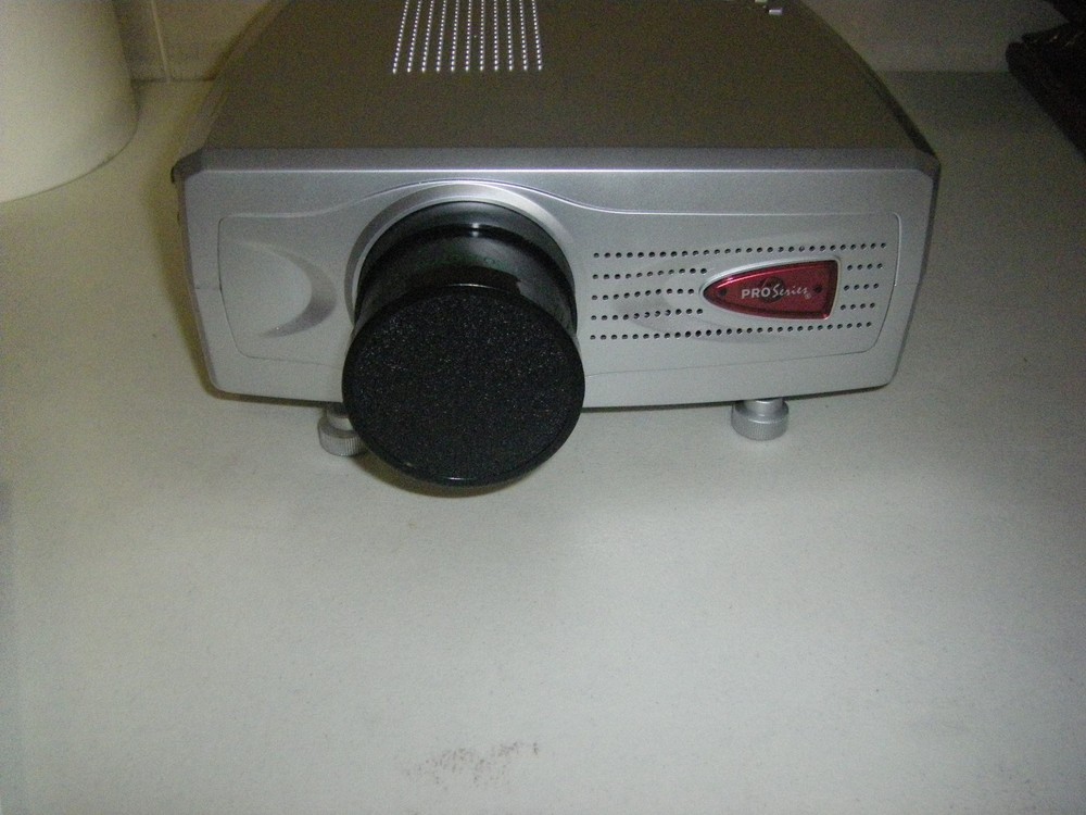 Pro Series 6 LCD Projector NIB