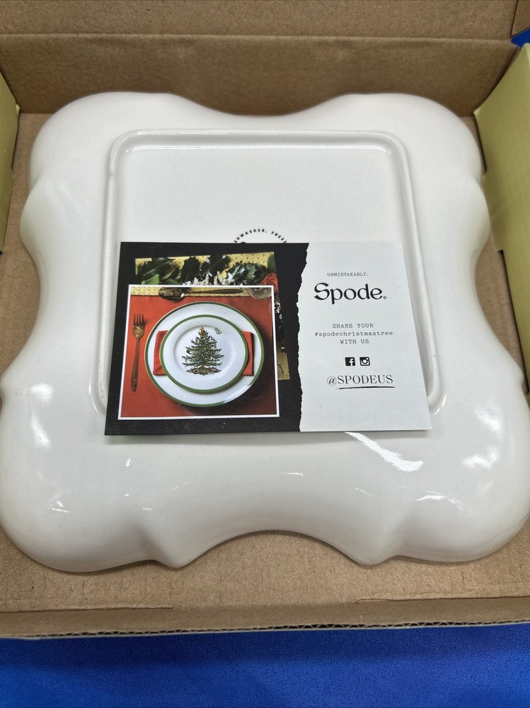 Spode Christmas Tree Fine Earthenware 8 Inch Devonia Tray, Holiday Serving Bowl